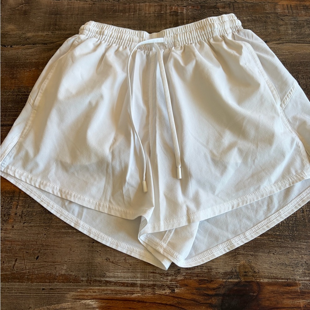 lululemon athletica pace rival White Layered Drawstring Athletic Shorts sz 2